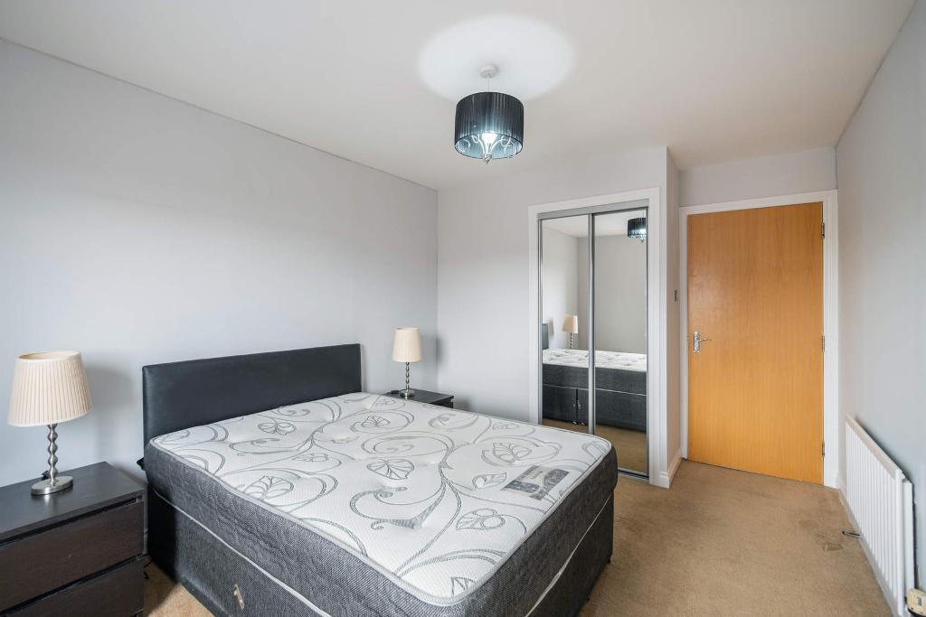 2 Bedroom Flat For Sale In Minerva Way Finnieston Glasgow G3 8GE