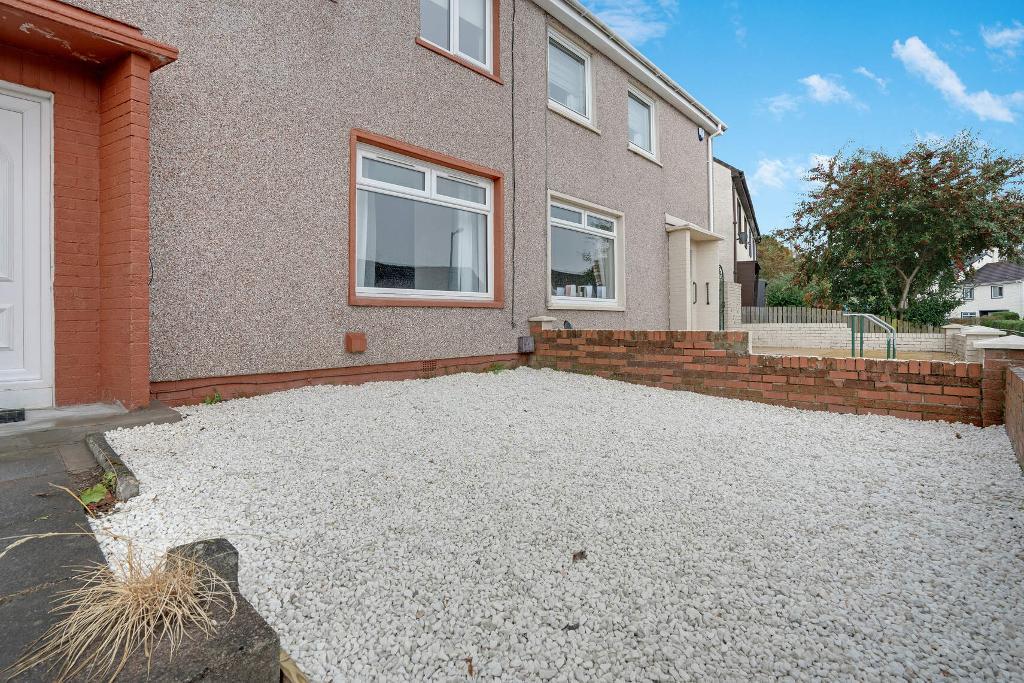 Lethamhill Road, Riddrie, G33 2SQ