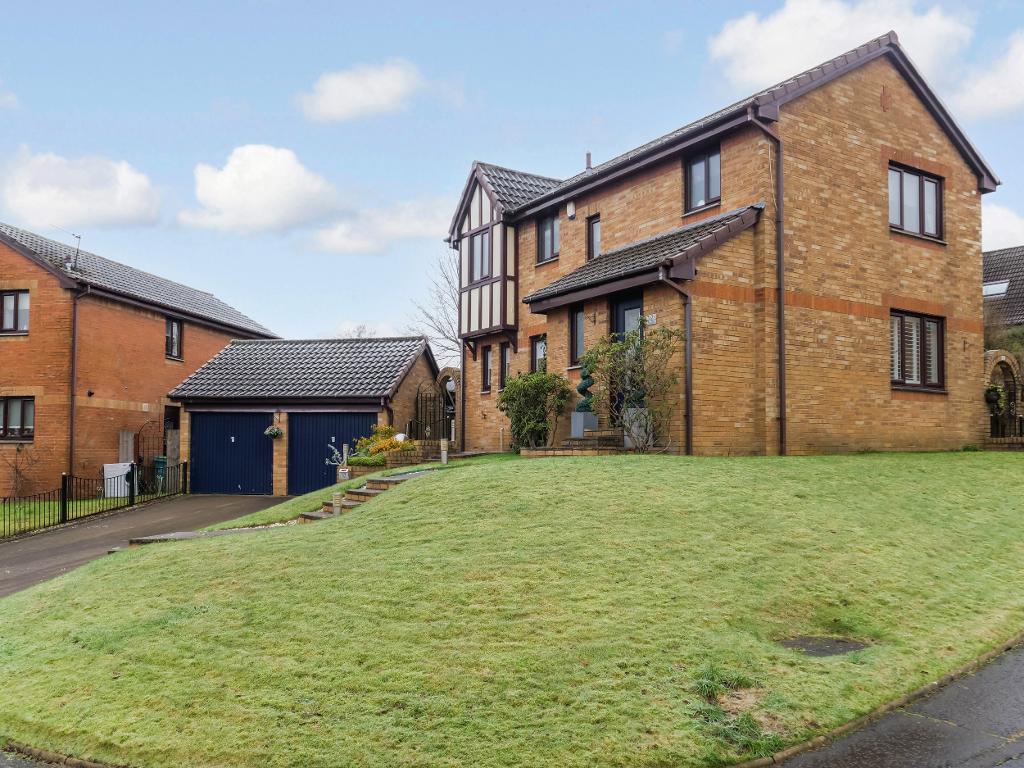 Binniehill Road, Cumbernauld, G68 9JJ